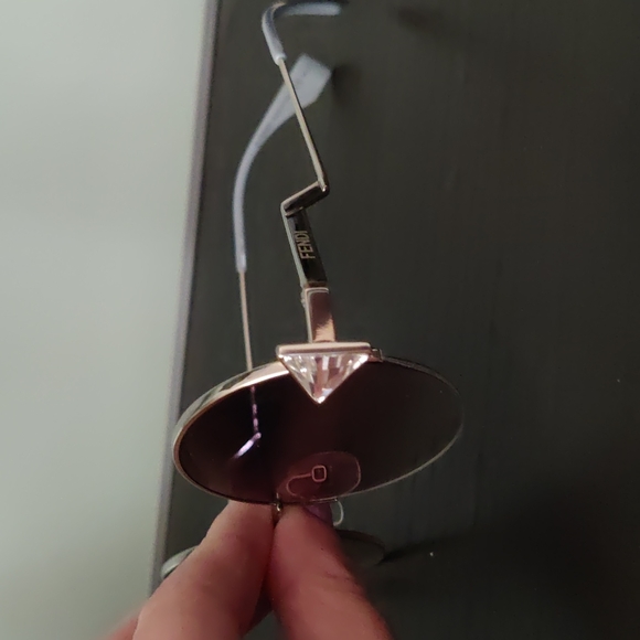 Gorgeous Authentic FENDI women sunglasses with crystals on the side - Picture 9 of 14